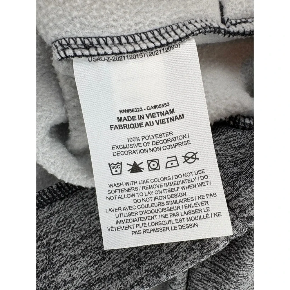 Nike pocket thumbholes pullover